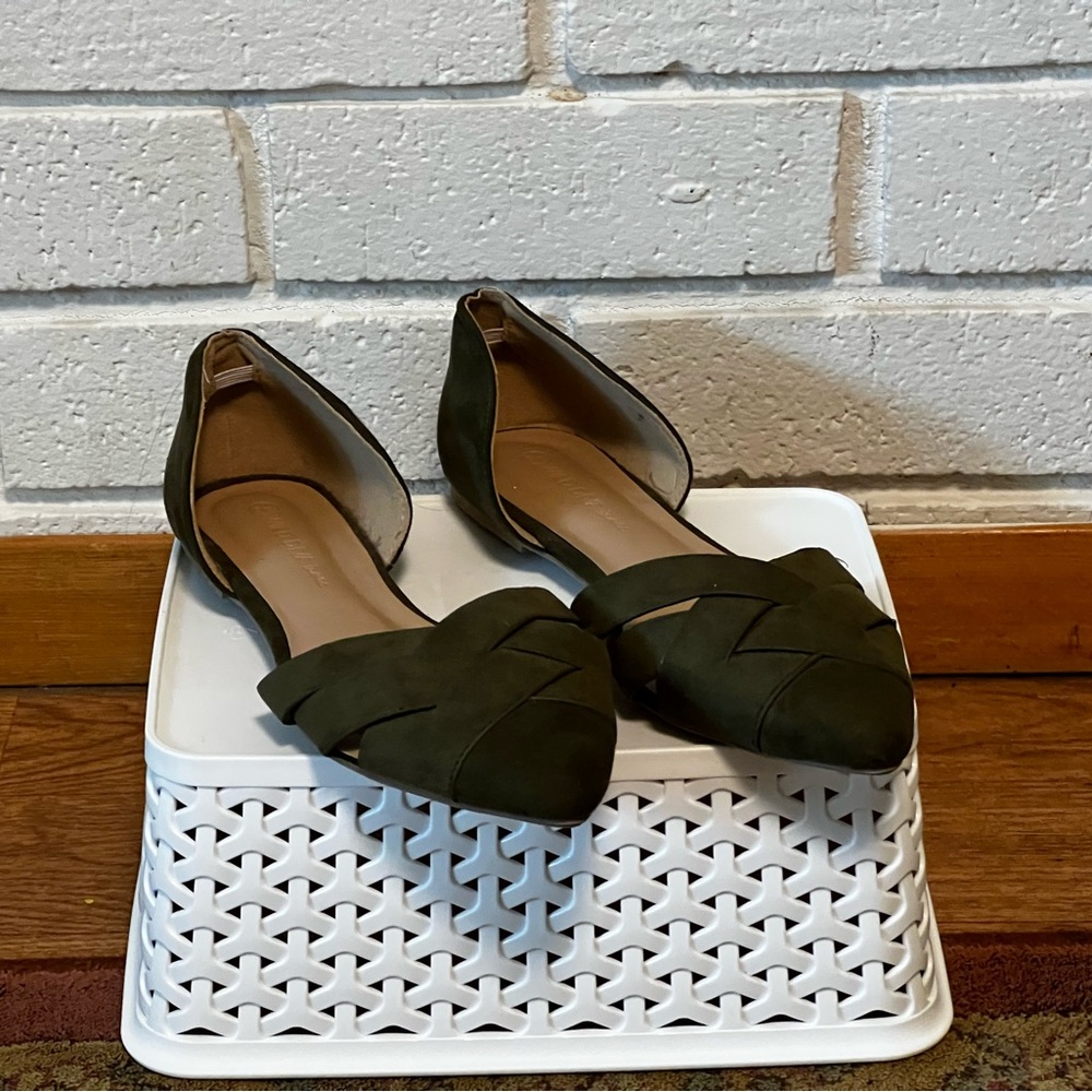 Women Flats